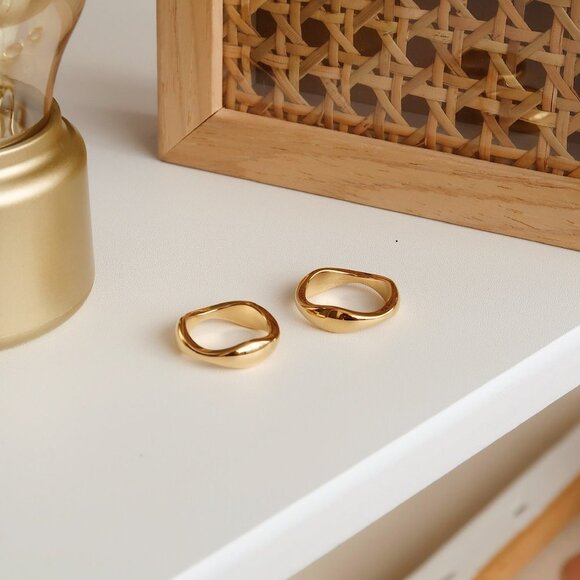 NEW 18K Gold Plated Wave Curve Ring - Picture 8 of 16